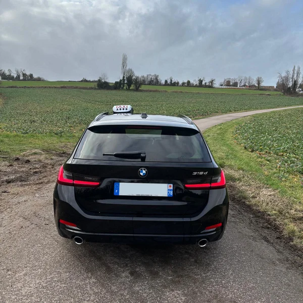 Taxi BMW Série 3 La Queue-lez-Yvelines